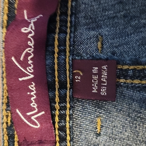 GLORIA Vanderbilt  Jeans Size 12. Inseam 30' Vintage Dark Wash - Picture 3 of 7